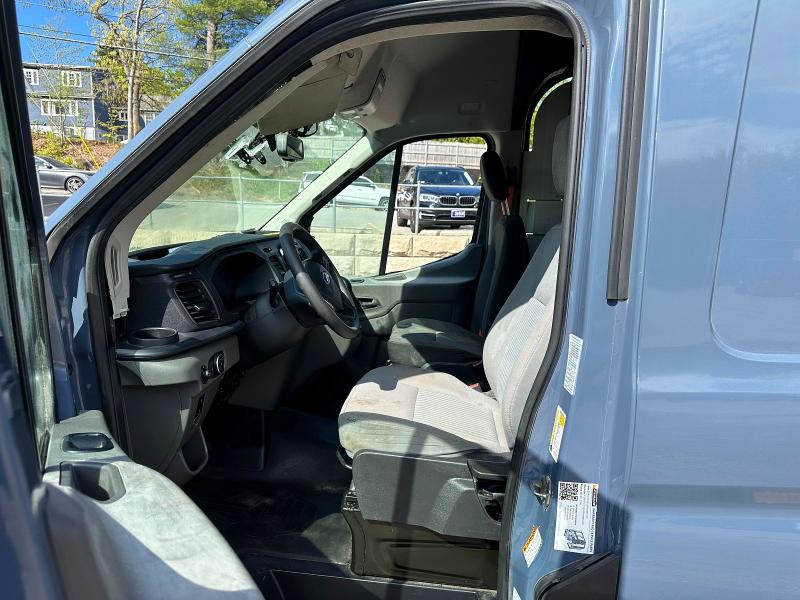 2021 Ford Transit VIN 1FTBR3X87MKA56975 COPART salvage auction — MECHANICAL, Ny - Certificate Of Title, sold $12,700 on 2026-09-14 (photo 9)