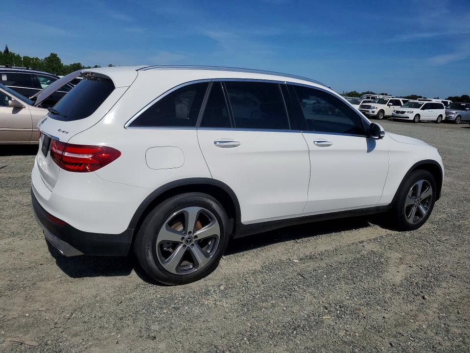 2018 Mercedes-benz Glc class VIN WDC0G4KB8JV076114 COPART salvage auction — NORMAL WEAR, Ca - Dis/Dlr/Exp Only Clean Title, sold $8,900 on 2026-08-11 (photo 3)