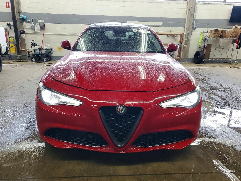 2018 Alfa romeo Giulia VIN ZARFAEBN4J7575570 COPART salvage auction — MECHANICAL, Il - Certificate Of Title, sold $4,550 on 2026-07-21 (photo 5)
