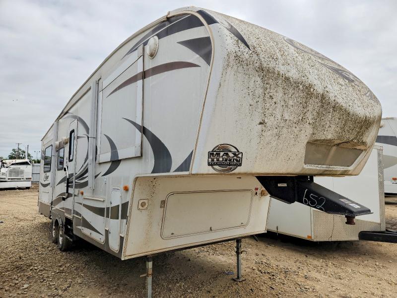 2011 Cougar 5th wheel VIN 4YDF29R25B2506652 COPART salvage auction — SIDE, KS - CERT OF TITLE-SALVAGE, sold $700 on 2026-07-30 (photo 1)