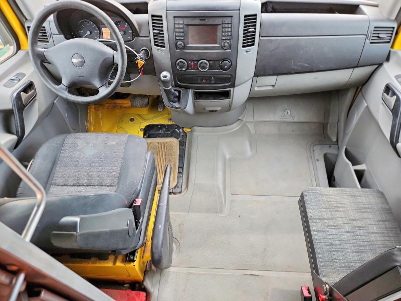2014 Freightliner Sprinter VIN WDYPE8DB5E5841160 COPART salvage auction — REAR END, NJ - CERTIFICATE OF TITLE, sold $5,300 on 2026-07-29 (photo 8)