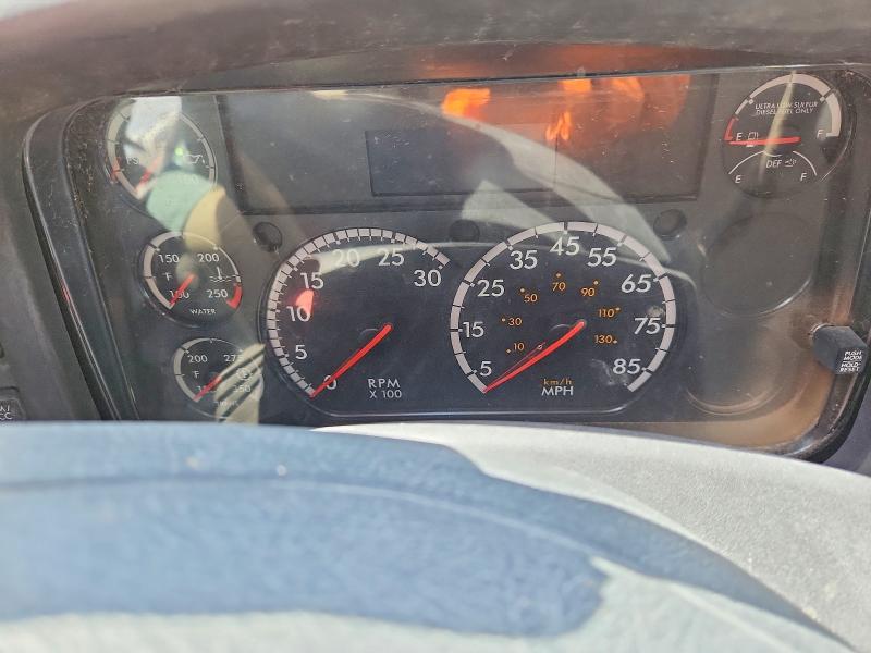 2020 Freightliner All models VIN 1FVACWFD2LHKW5893 COPART salvage auction — ALL OVER, TX - SALVAGE VEHICLE TITLE, sold $3,650 on 2026-07-07 (photo 8)