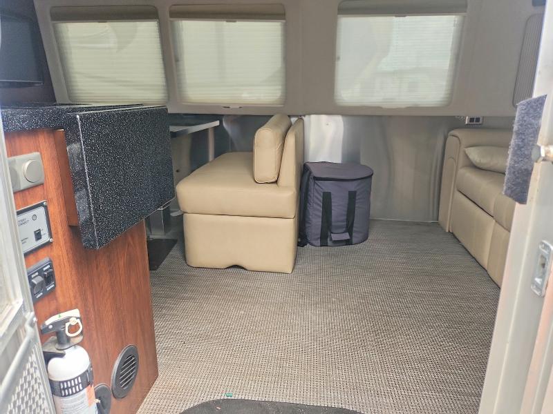 2016 Airstream Unknown VIN 1STJBYP24GJ535522 COPART salvage auction — ROOF, TX - CERTIFICATE OF TITLE, sold $7,700 on 2026-07-28 (photo 5)