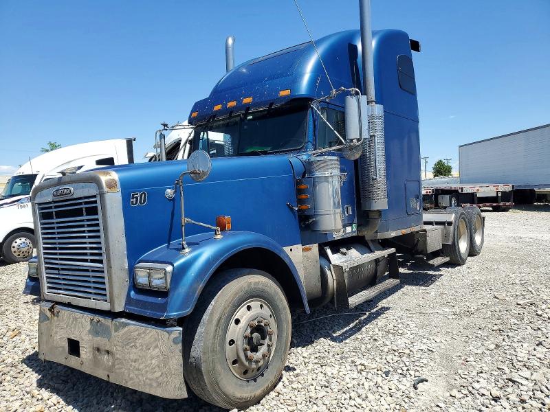 2000 Freightliner All other VIN 1FUPCDYB4YPG54792 COPART salvage auction — MINOR DENT/SCRATCHES, KY - CERT OF TITLE-SALVAGE, sold $1,100 on 2026-08-24 (photo 2)