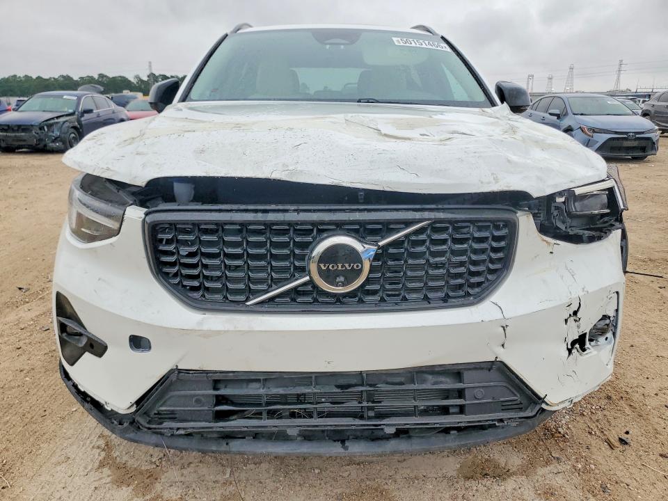 2026 Volvo Xc40 VIN YV4L12UC0T2700326 COPART salvage auction — FRONT END, Fl - Cert Of Title Slvg Rebuildable, sold $15,000 on 2026-07-28 (photo 5)