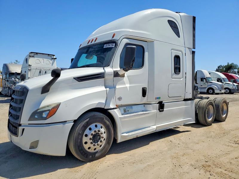 2019 Freightliner All other VIN 3AKJHHDR1KSKB6177 COPART salvage auction — NORMAL WEAR, DV, sold $20,000 on 2026-07-27 (photo 2)