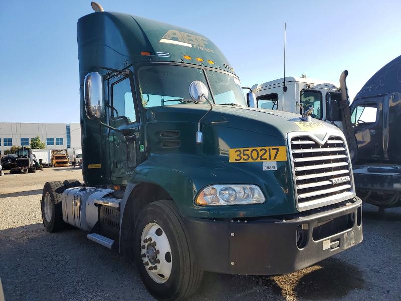2016 Mack All models VIN 1M1AW01X5GM008452 COPART salvage auction — MINOR DENT/SCRATCHES, OK - DIS/DLR/EXP ONLY CLEAN TITLE (P), sold $450 on 2026-07-27 (photo 1)