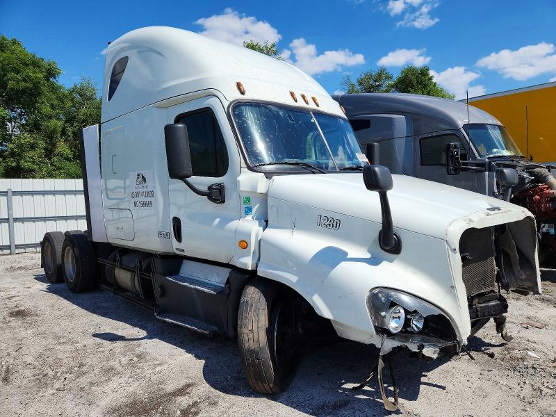 2018 Freightliner All other VIN 3AKJGLDV5JDKD0685 — COPART salvage auction photo