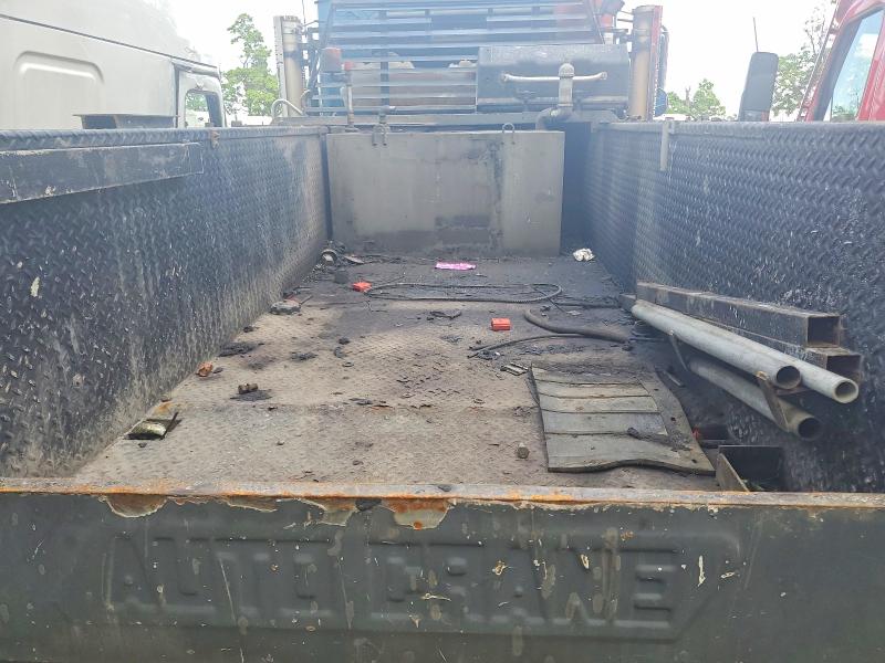 2013 Mack All other VIN 1M1AW01X8DM004925 COPART salvage auction — MINOR DENT/SCRATCHES, CT, sold $900 on 2026-07-07 (photo 9)