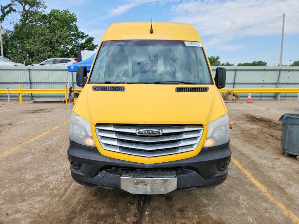 2014 Freightliner Sprinter VIN WDYPE8DB5E5841160 COPART salvage auction — REAR END, NJ - CERTIFICATE OF TITLE, sold $5,300 on 2026-07-29 (photo 5)
