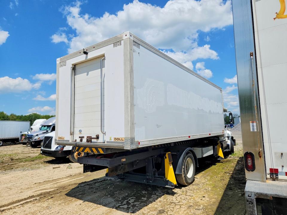 2018 Hino All other VIN 5PVNV8JT0J4S54851 COPART salvage auction — SIDE, SC, sold $1,700 on 2026-07-06 (photo 3)