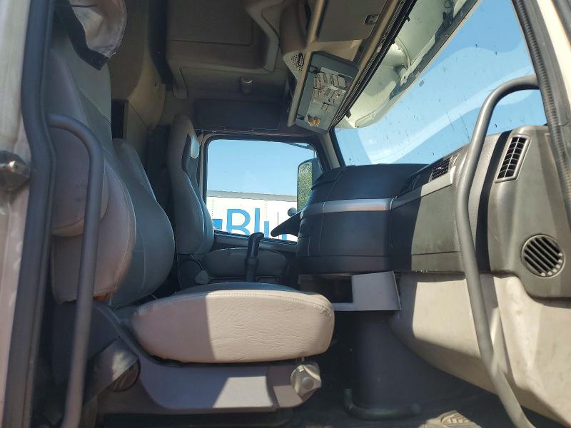 2007 Volv Vn VIN 4V4NC9TG07N440831 COPART salvage auction — FRONT END, TX - CERTIFICATE OF TITLE, sold $2,550 on 2026-07-07 (photo 5)