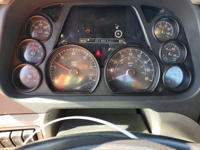 2018 Peterbilt All other VIN 1XPBA48X5JD478146 COPART salvage auction — NORMAL WEAR, DV, sold $7,500 on 2026-07-09 (photo 8)