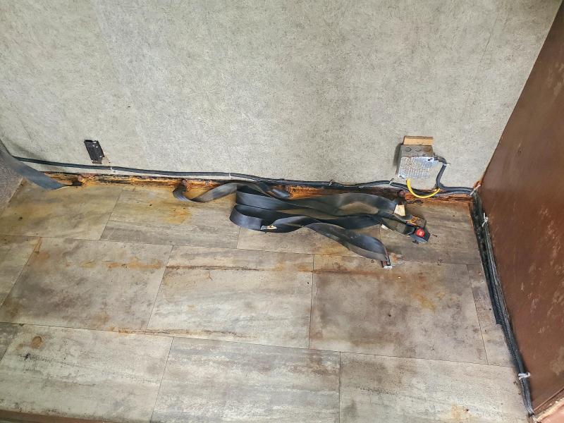 2015 Foresriver F-ser othr VIN 1F66F5DY6F0A03874 COPART salvage auction — WATER/FLOOD, PA - CERT OF TTL-W=FLOOD&SLVG HISTO, sold $25 on 2026-07-28 (photo 9)
