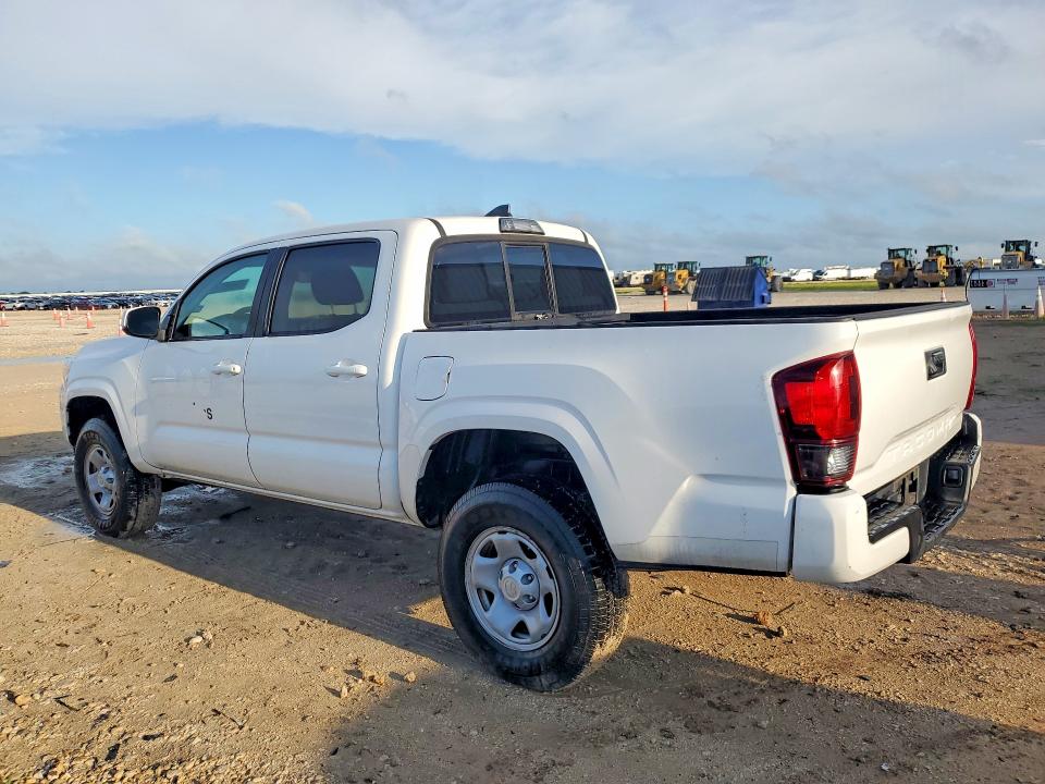 2019 Toyota Tacoma VIN 5TFAX5GN6KX164250 COPART salvage auction — NORMAL WEAR, CT, sold $8,700 on 2026-07-21 (photo 2)