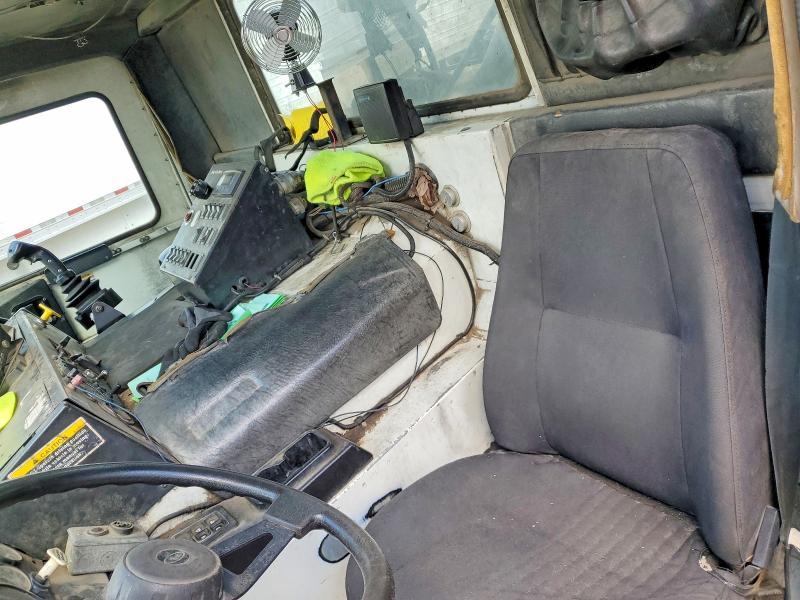 2009 Mack All other VIN 1M2AU02C19M003135 COPART salvage auction — FRONT END, CD, sold $900 on 2026-07-29 (photo 6)
