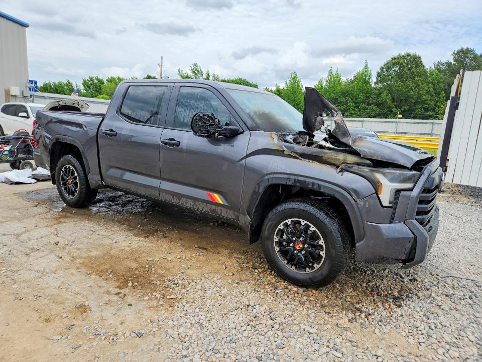 2025 Toyota Tundra VIN 5TFWA5DB6SX317470 COPART salvage auction — BURN, TN - CERTIFICATE OF TITLE, sold $12,100 on 2026-07-02 (photo 4)