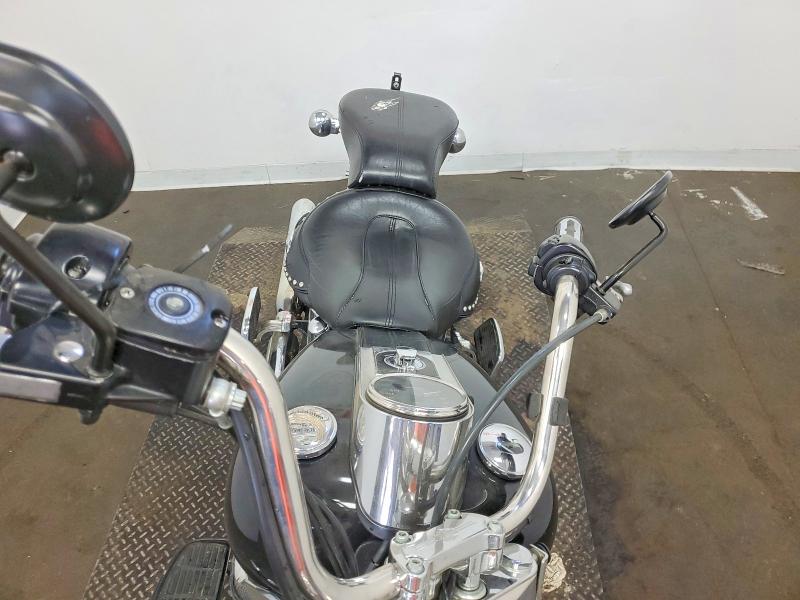 2008 Harley-davidson Fl VIN 1HD1BW5138Y034030 COPART salvage auction — VANDALISM, MN - CERT OF TITLE-PRIOR SALVAGE, sold $525 on 2026-07-09 (photo 5)