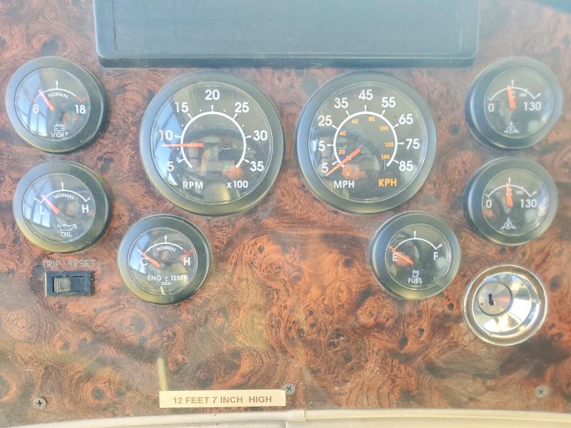 2000 Frht All other VIN 4UZ6XFBA5YCF99159 COPART salvage auction — MINOR DENT/SCRATCHES, NV - CERTIFICATE OF TITLE, sold $3,625 on 2026-07-19 (photo 8)
