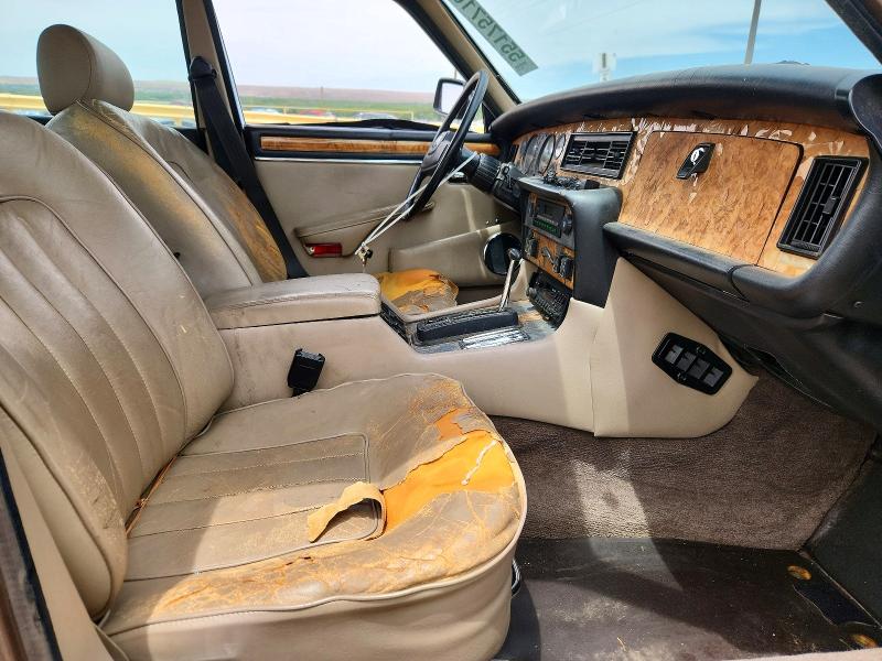 1986 Jaguar Xj6 VIN SAJAY1341GC442023 COPART salvage auction — SIDE, ST, sold $200 on 2026-07-13 (photo 7)
