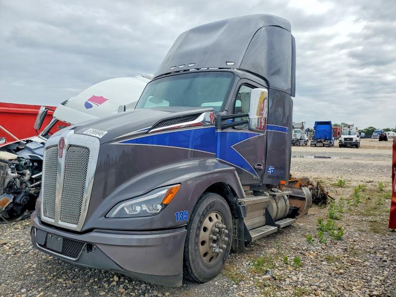 2024 Kenworth All other VIN 1XKYDP9X3RJ348970 COPART salvage auction — BURN, IL - SALVAGE CERTIFICATE, sold $15,100 on 2026-07-20 (photo 2)