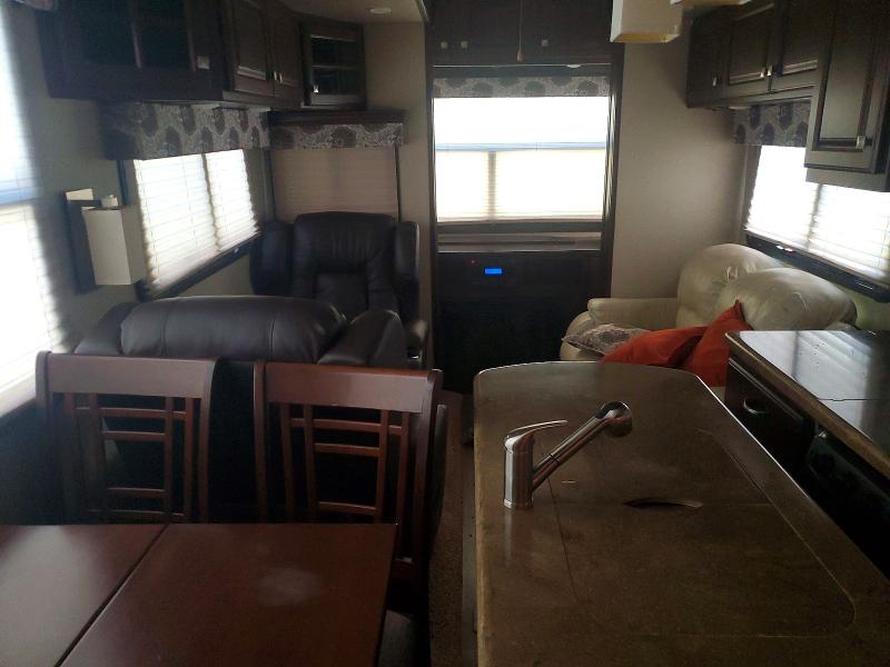 2014 Dutchmen All models VIN 47CFNFS27EC664958 COPART salvage auction — ROOF, MI - CERTIFICATE OF TITLE, sold $1,600 on 2026-07-28 (photo 6)