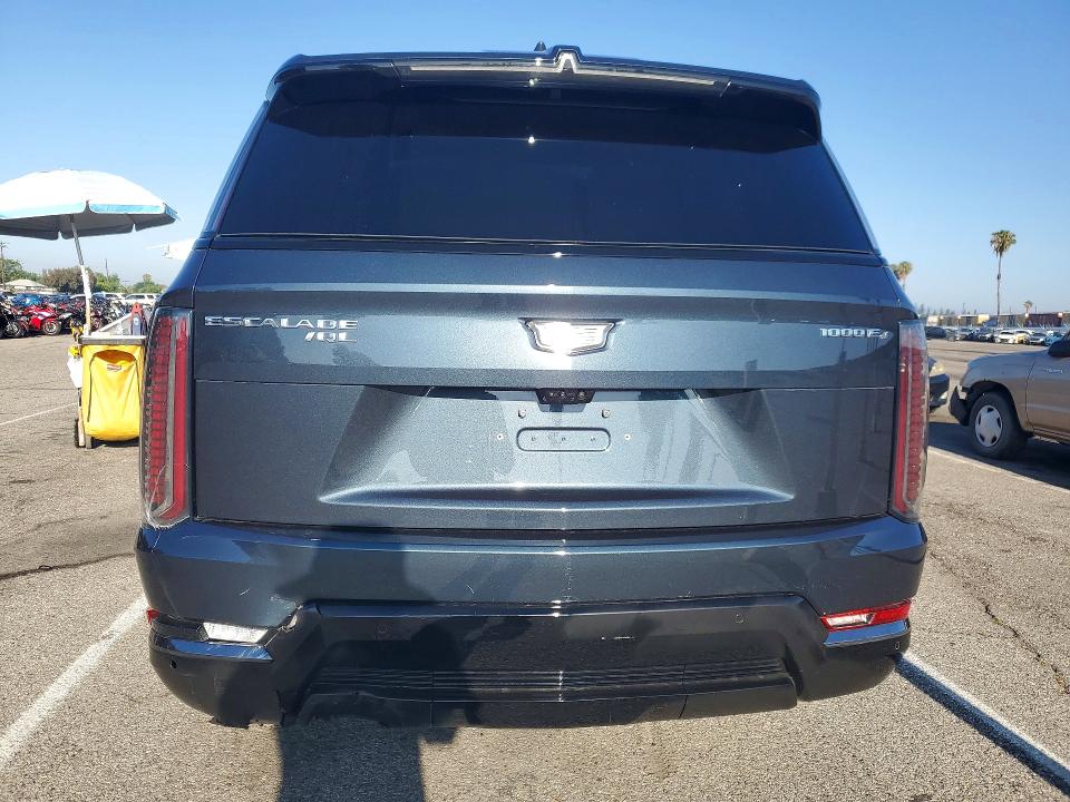 2026 Cadillac Escalade VIN 1GYLELKL6TU102577 COPART salvage auction — Rear End, MI - DIS/DLR/EXP ONLY CLEAN TITLE, sold $95,500 on 2026-05-15 (photo 6)