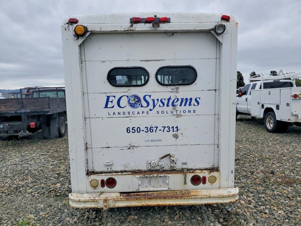 1988 White/gmc G-series VIN 1GTHP32K9J3501998 COPART salvage auction — FRONT END, CA - DIS/DLR/EXP APP FOR DUP CLEAN, sold $125 on 2026-07-13 (photo 6)