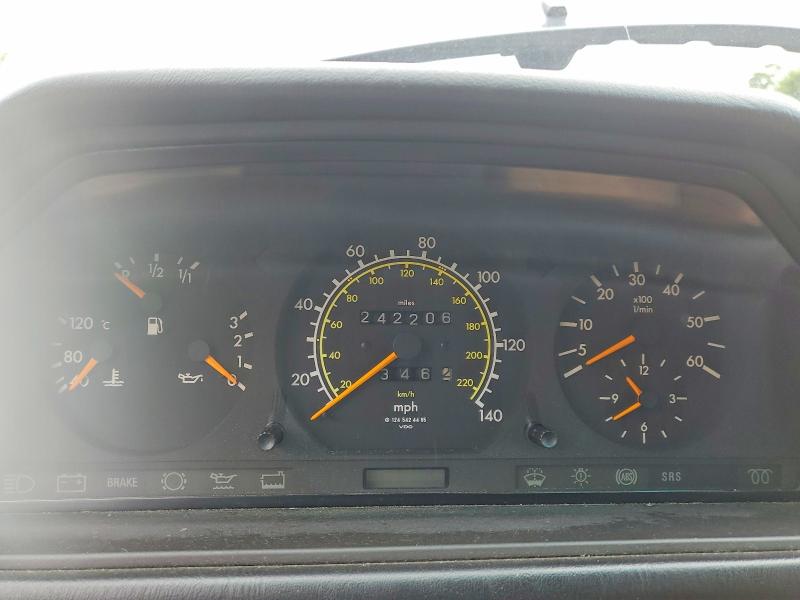 1993 Mercedes-benz 300-class VIN WDBEB28EXPC008349 COPART salvage auction — MECHANICAL, Md - Parts Only-No Title Letter, sold $825 on 2026-07-21 (photo 9)