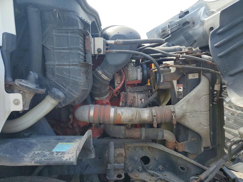 2018 Freightliner All other VIN 1FUBGAD96JLJV5406 COPART salvage auction — MINOR DENT/SCRATCHES, AL - CERTIFICATE OF TITLE (P), sold $12,500 on 2026-07-28 (photo 7)