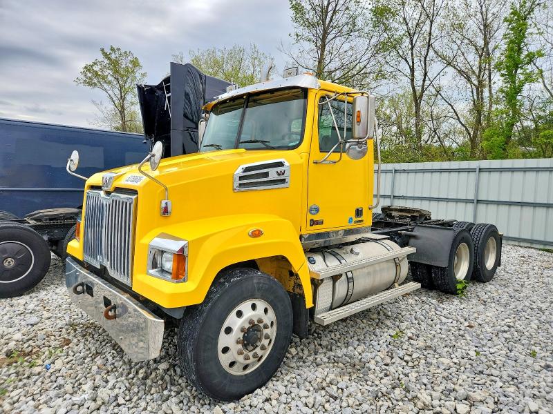 2020 Western star/auto car All other VIN 5KJJAVDV3LPKV8743 COPART salvage auction — NORMAL WEAR, OH - CERTIFICATE OF TITLE, sold $29,000 on 2026-07-28 (photo 2)