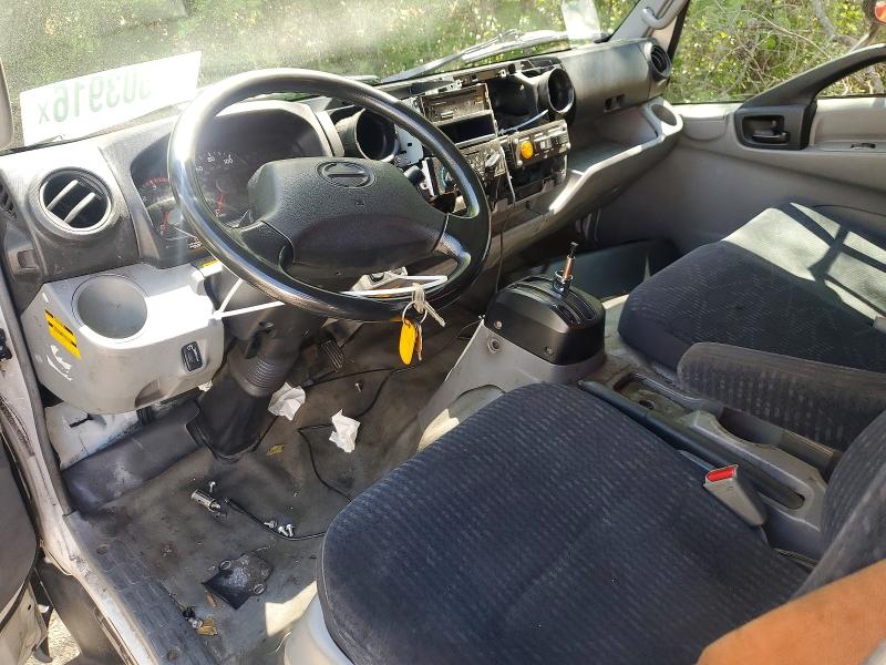 2017 Hino All other VIN JHHSDM2H9HK005752 COPART salvage auction — MINOR DENT/SCRATCHES, MD - CERTIFICATE OF TITLE, sold $4,100 on 2026-07-31 (photo 8)