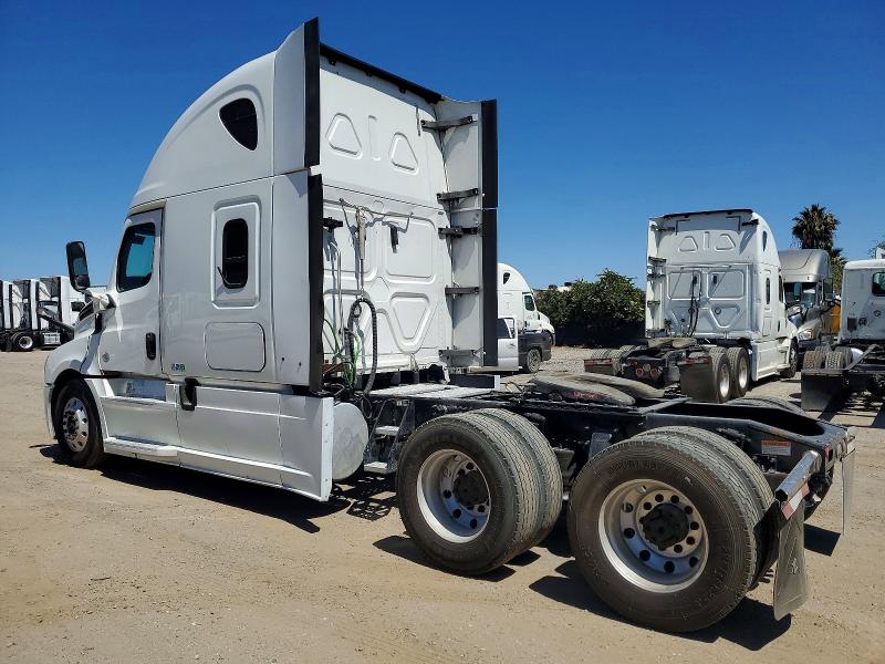 2019 Freightliner All other VIN 3AKJHHDR1KSKB6177 COPART salvage auction — NORMAL WEAR, DV, sold $20,000 on 2026-07-27 (photo 3)