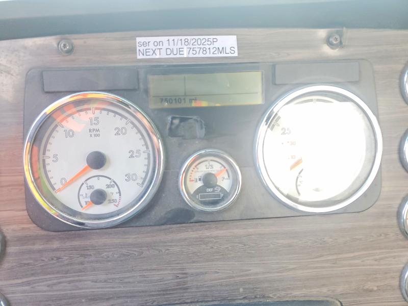 2014 Freightliner All other VIN 3AKJGNDV4EDFT2932 COPART salvage auction — ALL OVER, MN - CERT OF TITLE-SALVAGE, sold $2,750 on 2026-07-31 (photo 8)