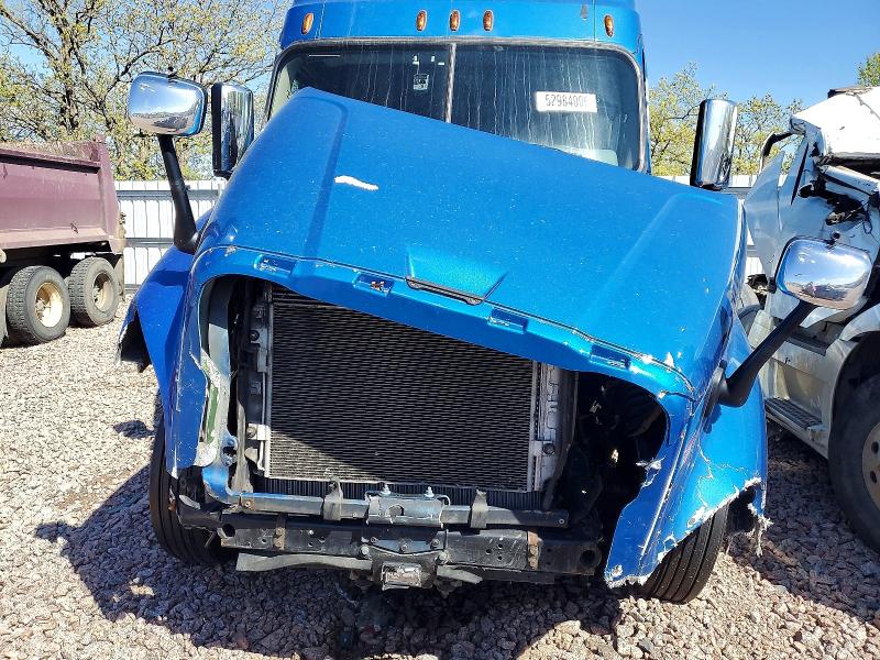 2017 Freightliner All other VIN 3AKJGLDR1HSHR5144 COPART salvage auction — FRONT END, SN, sold $4,850 on 2026-08-18 (photo 9)