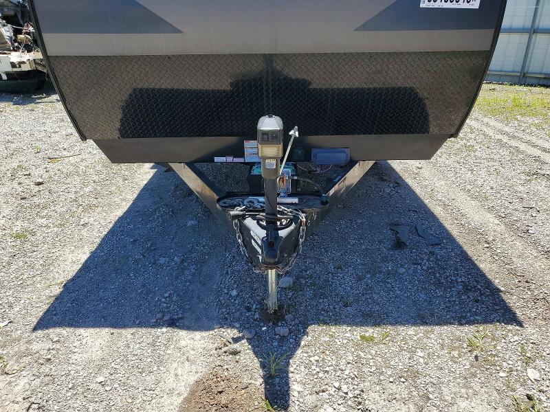 2019 Keystone Zinger VIN 4YDT28029KS370696 COPART salvage auction — MINOR DENT/SCRATCHES, IN - CERTIFICATE OF ORIGIN (P), sold $8,100 on 2026-07-27 (photo 7)