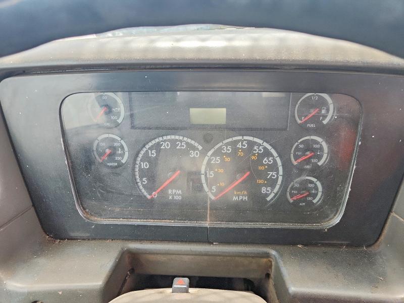 2002 Sterling Truck VIN 2FZAAKCS22AK02469 COPART salvage auction — MINOR DENT/SCRATCHES, CT, sold $4,400 on 2026-08-24 (photo 8)