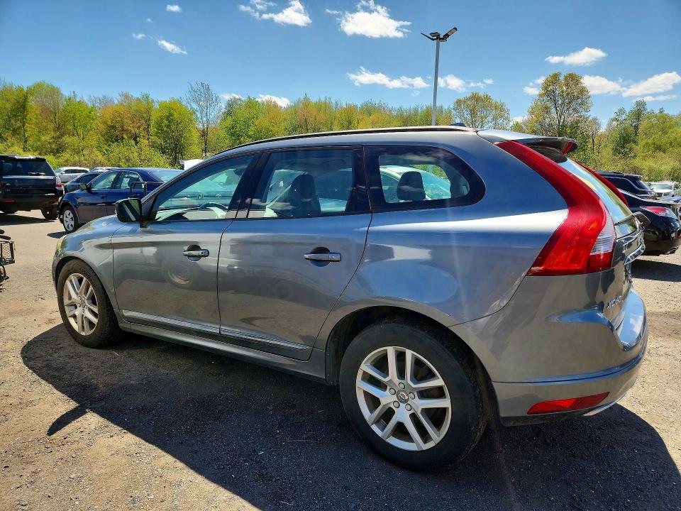 2017 Volv Xc60 VIN YV440MDJ9H2087521 COPART salvage auction — MINOR DENT/SCRATCHES, RI - CERTIFICATE OF TITLE, sold $4,600 on 2026-07-30 (photo 2)