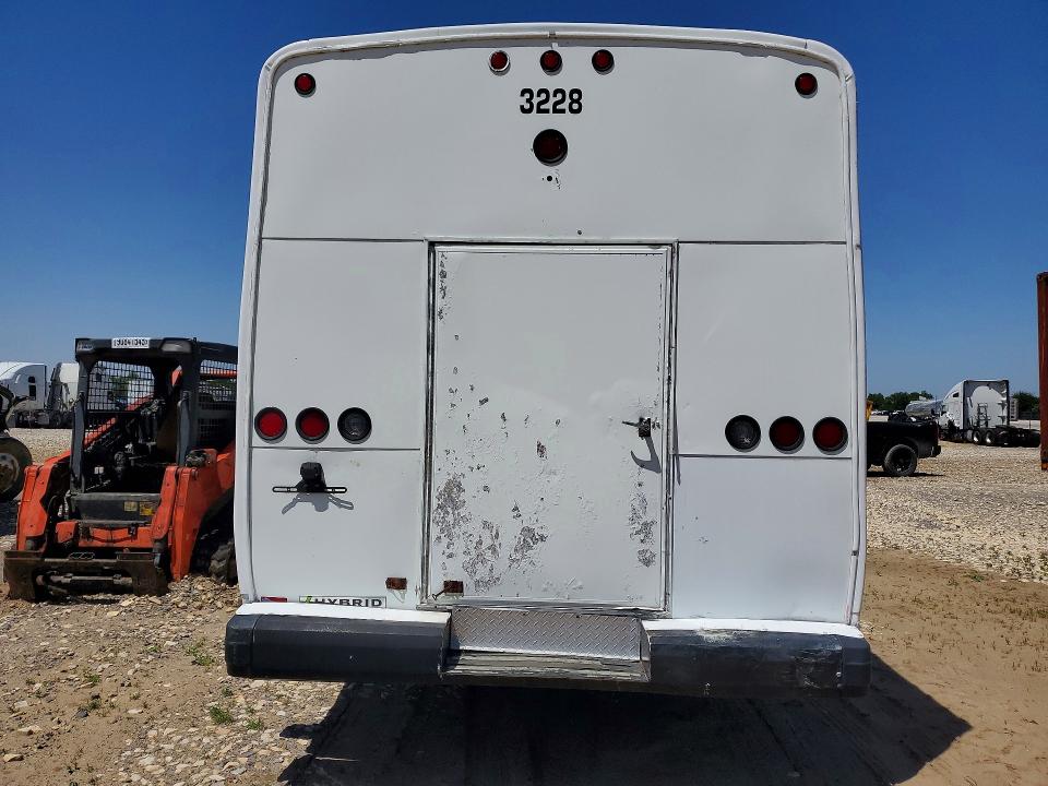 2012 Ic bus All other VIN 4DRASAAN4CJ599610 COPART salvage auction — MECHANICAL, Va - Certificate Of Title, sold $5,500 on 2026-07-13 (photo 6)