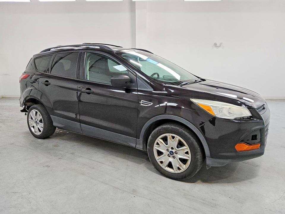 2013 Ford Escape VIN 1FMCU0F76DUB65860 COPART salvage auction — MINOR DENT/SCRATCHES, Va - Certificate Of Title, sold $150 on 2026-07-09 (photo 4)