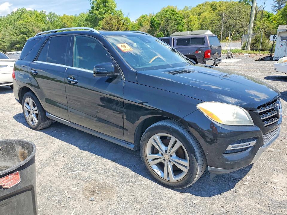 2015 Mercedes-benz M-class VIN 4JGDA5JB5FA514467 COPART salvage auction — MINOR DENT/SCRATCHES, Fl - Certificate Of Title, sold $2,850 on 2026-07-09 (photo 4)