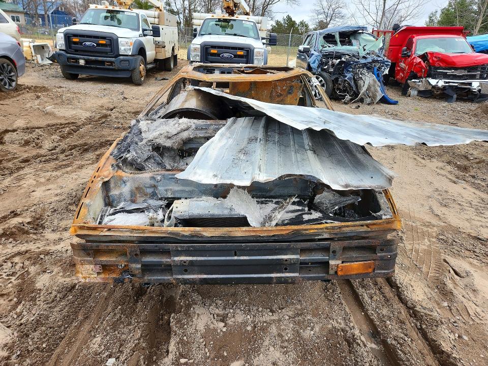 1986 Pontiac Fiero VIN 1G2PM37R6GP255301 COPART salvage auction — BURN, Mi - Dealer Only Clean Title, sold $50 on 2026-07-29 (photo 5)