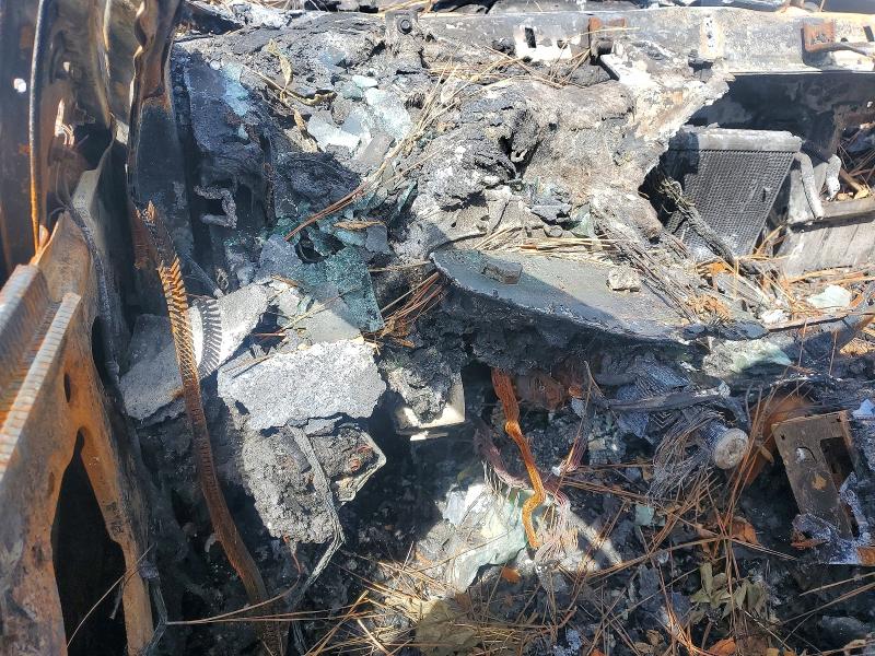2013 Cadillac Cts VIN 1G6DE5E58D0104619 COPART salvage auction — BURN, TN - NON-REPAIRABLE CERTIFICATE, sold $200 on 2026-07-02 (photo 9)