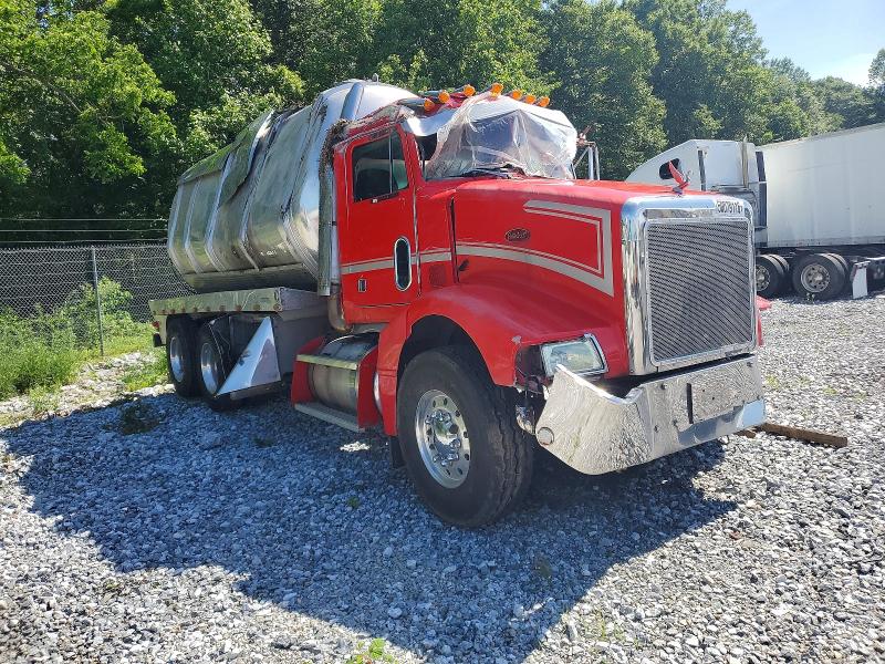 2000 Peterbilt All other VIN 1XPGDU9X1YD516591 COPART salvage auction — FRONT END, PA - CERTIFICATE OF SALVAGE, sold $7,000 on 2026-07-23 (photo 1)