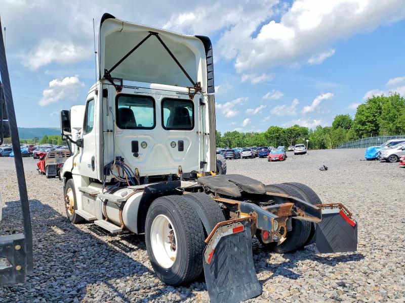 2016 Freightliner All other VIN 1FUBGDDV3GLHF7346 COPART salvage auction — MECHANICAL, CT, sold $3,100 on 2026-07-08 (photo 3)