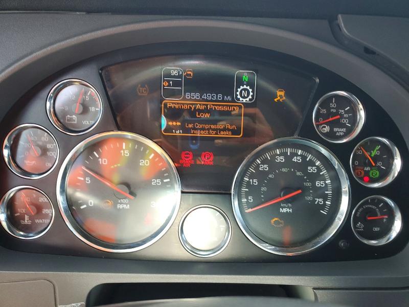 2020 Kenworth All other VIN 1XKYDP9XXLJ317481 COPART salvage auction — NORMAL WEAR, CT, sold $8,300 on 2026-07-22 (photo 8)
