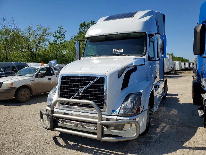 2016 Volv Vn VIN 4V4NC9EJ3GN954200 COPART salvage auction — NORMAL WEAR, IL - CERTIFICATE OF TITLE, sold $2,100 on 2026-07-27 (photo 2)