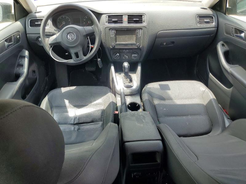 2011 Volk Jetta VIN 3VWDZ7AJXBM323038 COPART salvage auction — MINOR DENT/SCRATCHES, TX - CERTIFICATE OF TITLE, sold $625 on 2026-07-31 (photo 8)