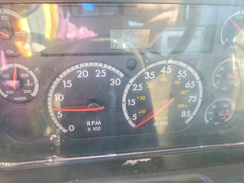 2006 Sterling truck Acterra VIN 2FZACGCS66AN72319 COPART salvage auction — NORMAL WEAR, IN - CERTIFICATE OF TITLE, sold $2,050 on 2026-07-27 (photo 8)