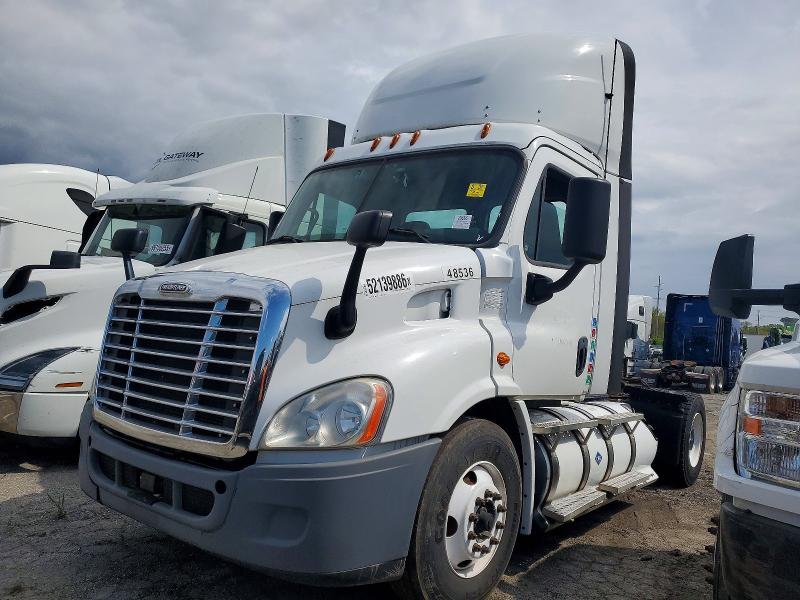 2018 Freightliner All other VIN 1FUBGAD96JLJV5406 COPART salvage auction — MINOR DENT/SCRATCHES, AL - CERTIFICATE OF TITLE (P), sold $12,500 on 2026-07-20 (photo 2)